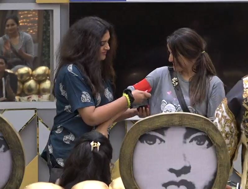 Telugu Bigboss 5 Captain Siri